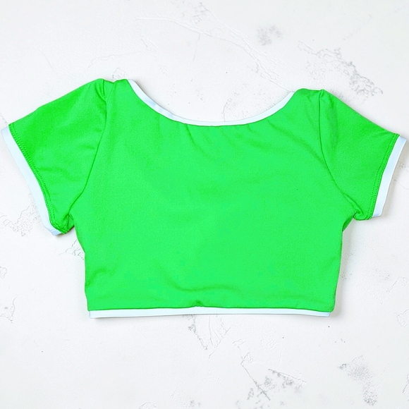 Tiger Friday Cornelia Short Sleeve Crop in Meadow Size AXS - Picture 4 of 5